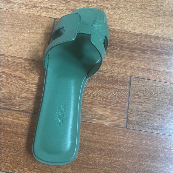 Hermes Oran green sandals, great condition!!! - Picture 7 of 12